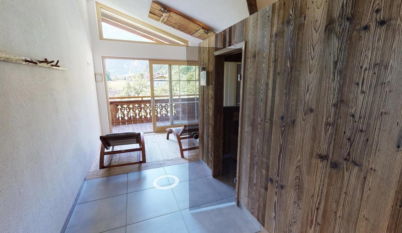 Appartements "Da Zillertaler Und Die Geigerin" Mayrhofen Eksteriør bilde